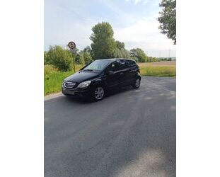 Mercedes-Benz B 180 Gebrauchtwagen