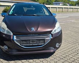 Nissan 208 