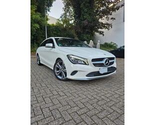 Mercedes-Benz CLA 180 Shooting Brake Gebrauchtwagen