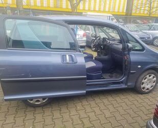 Peugeot 1007 Gebrauchtwagen