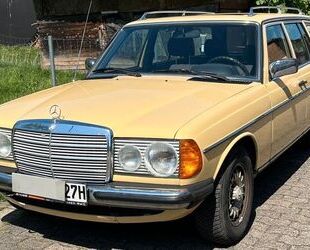 Mercedes-Benz 240 Gebrauchtwagen