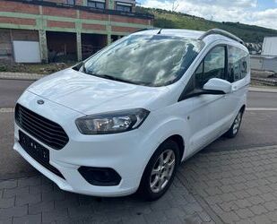 Ford Tourneo Courier Gebrauchtwagen