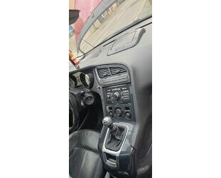 Peugeot 5008 Gebrauchtwagen