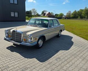 Mercedes-Benz 280 