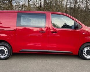 Toyota Jumpy 