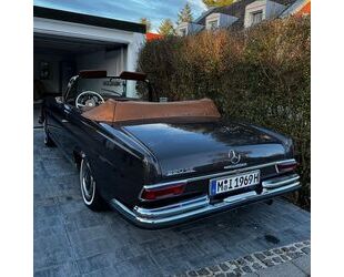 Mercedes-Benz 220 Gebrauchtwagen