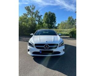 Mercedes-Benz CLA 200 Shooting Brake Gebrauchtwagen
