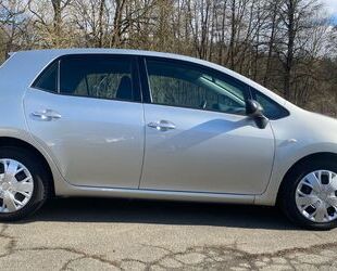 Toyota Auris Gebrauchtwagen