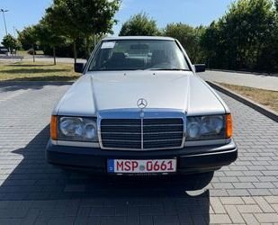 Mercedes-Benz E 260 Gebrauchtwagen