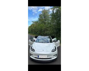 Tesla Model 3 Gebrauchtwagen