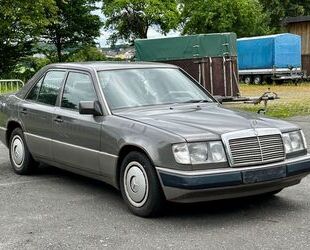 Mercedes-Benz 260 Gebrauchtwagen
