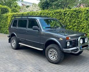 Lada Niva Gebrauchtwagen