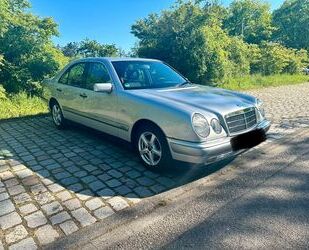 Mercedes-Benz E 230 Gebrauchtwagen