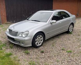 Mercedes-Benz 220 Gebrauchtwagen