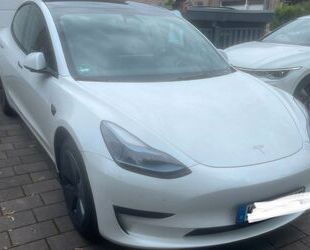 Tesla Model 3 Gebrauchtwagen