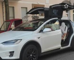 Tesla Model X Gebrauchtwagen