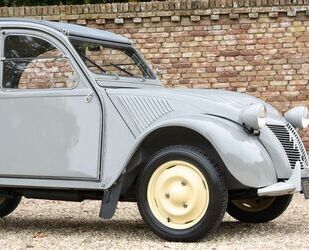 Citroen 2 CV Oldtimer