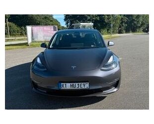 Tesla Model 3 Gebrauchtwagen