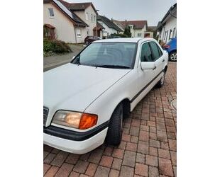 Mercedes-Benz C 180 Gebrauchtwagen
