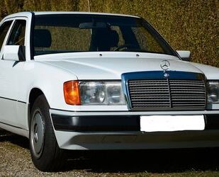 Mercedes-Benz 230 Gebrauchtwagen