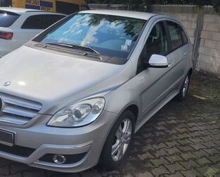 Mercedes-Benz B 180 Gebrauchtwagen