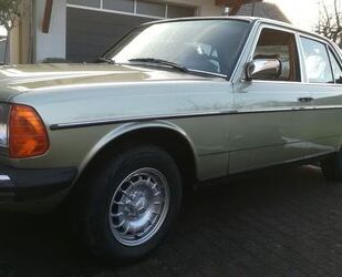 Mercedes-Benz 230 Gebrauchtwagen