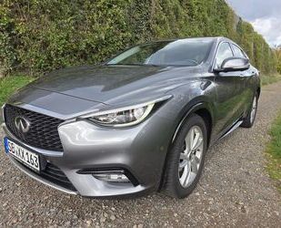 INFINITI Q30 Gebrauchtwagen
