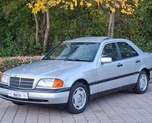 Mercedes-Benz C 180 Gebrauchtwagen