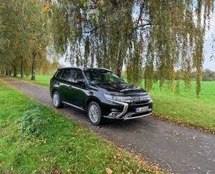 Mitsubishi Plug-in Hybrid Outlander Gebrauchtwagen