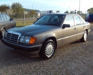 Mercedes-Benz E 230 Gebrauchtwagen