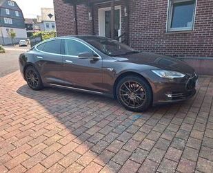 Tesla Model S Gebrauchtwagen