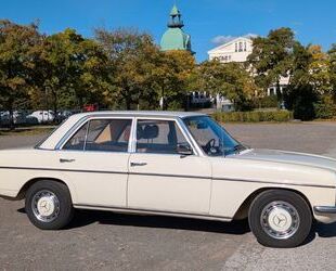 Mercedes-Benz 220 Gebrauchtwagen