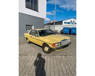 Mercedes-Benz 230 Gebrauchtwagen