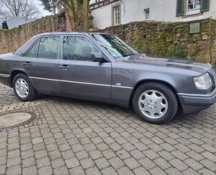 Mercedes-Benz 220 Gebrauchtwagen