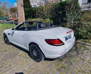 Mercedes-Benz SLC 180 Gebrauchtwagen