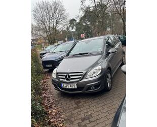 Mercedes-Benz B 180 Gebrauchtwagen