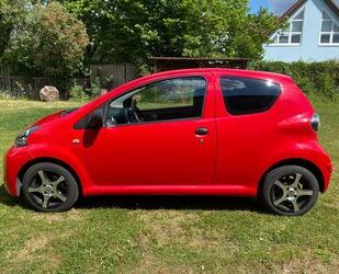 Mercedes-Benz Aygo (X) 
