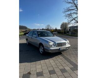 Mercedes-Benz E 230 Gebrauchtwagen