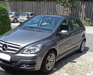 Mercedes-Benz B 180 Gebrauchtwagen