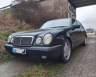 Mercedes-Benz E 230 Gebrauchtwagen