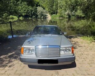 Mercedes-Benz E 230 Gebrauchtwagen