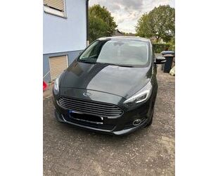 Ford S-Max Gebrauchtwagen