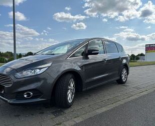 Ford S-Max Gebrauchtwagen