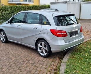 Mercedes-Benz B 180 Gebrauchtwagen