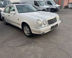 Mercedes-Benz E 230 Gebrauchtwagen
