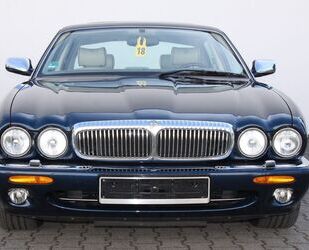 Jaguar Jaguar Daimler Super V8 Langversion 3 Jahre Garan Gebrauchtwagen