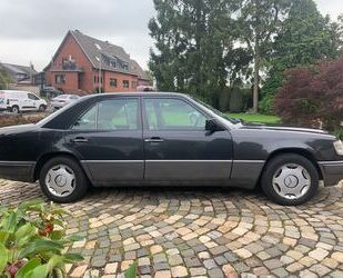 Mercedes-Benz 220 Gebrauchtwagen