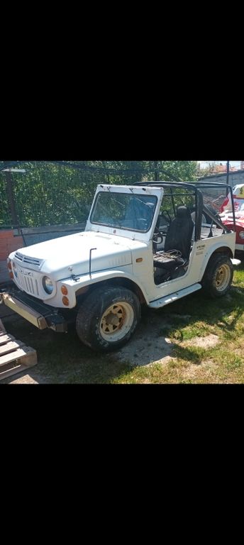 LJ