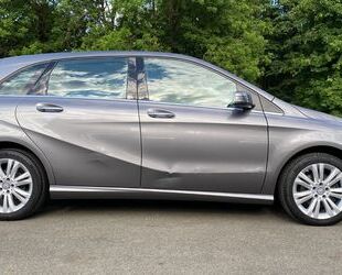 Mercedes-Benz B 180 Gebrauchtwagen