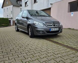Mercedes-Benz B 180 Gebrauchtwagen